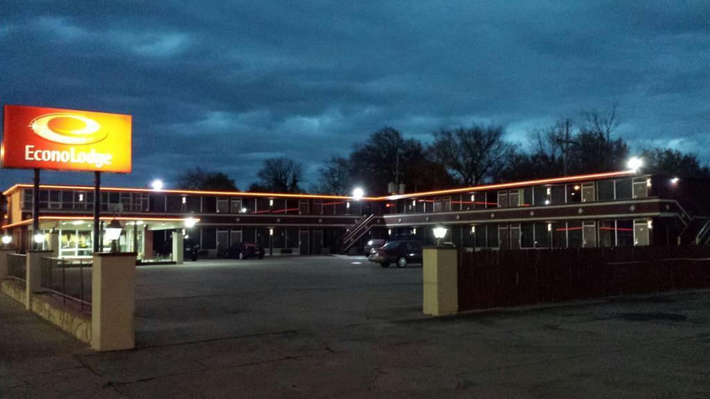 Econo Lodge Winfield Экстерьер фото