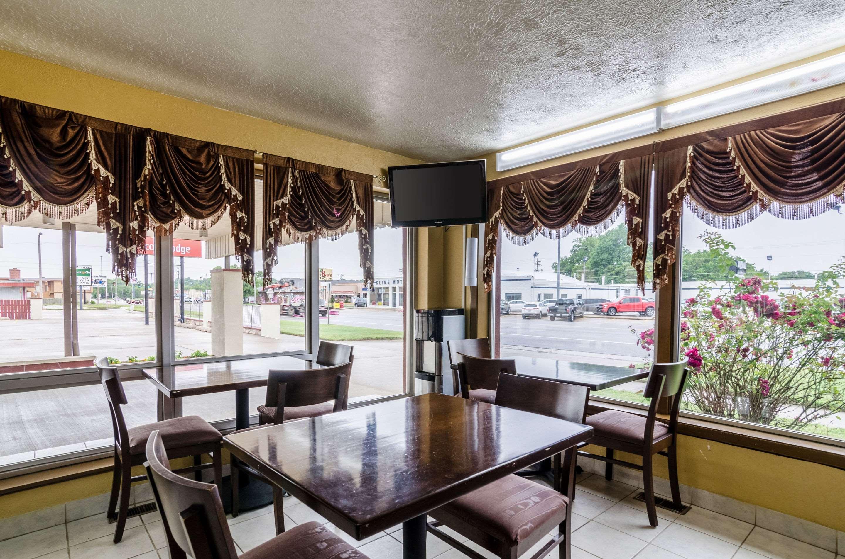Econo Lodge Winfield Экстерьер фото